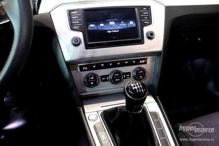 VW Passat B8 2.0 TDI Digital Cockpit - foto 33