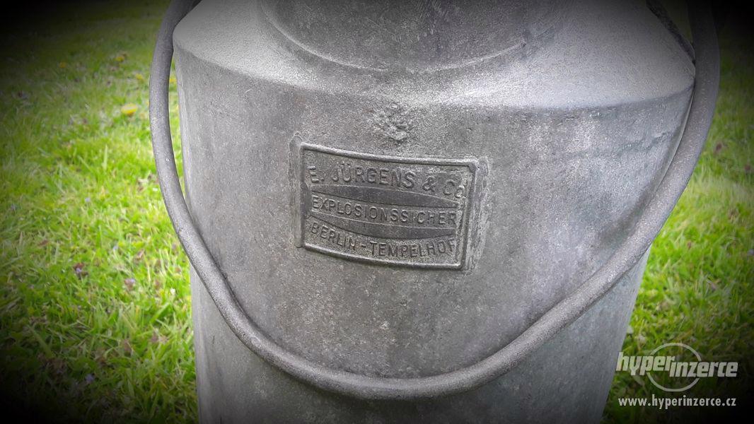 Konev na benzín  SHELL  1918-1940 - foto 4