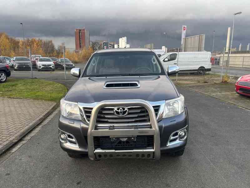 Toyota Hilux 3.0 D 4x4 126kw - foto 16