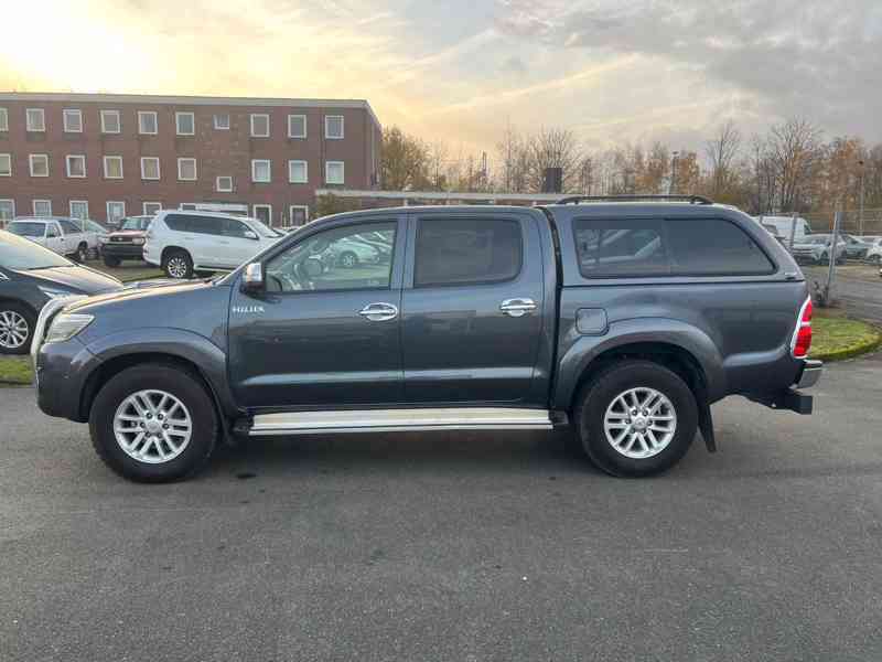 Toyota Hilux 3.0 D 4x4 126kw - foto 15