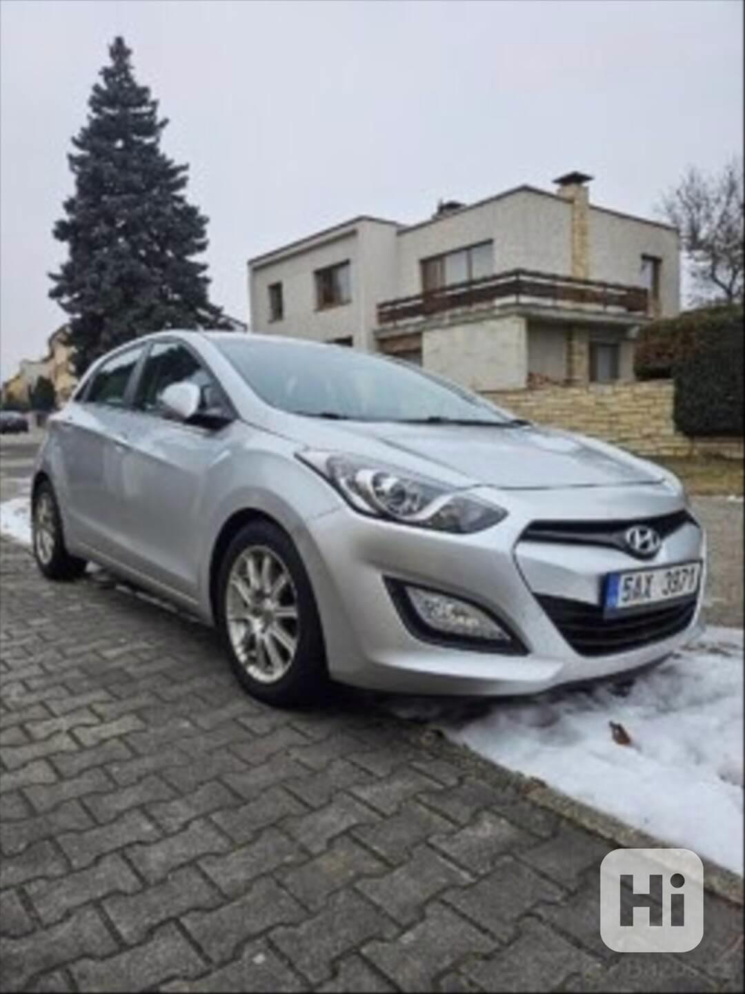 Hyundai i30 1,6 - foto 1