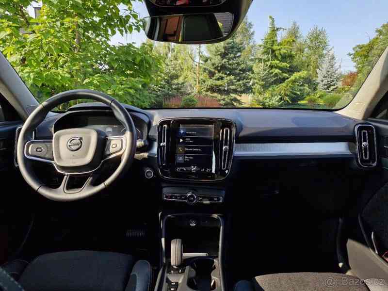 Volvo XC40 PRODAM - foto 2