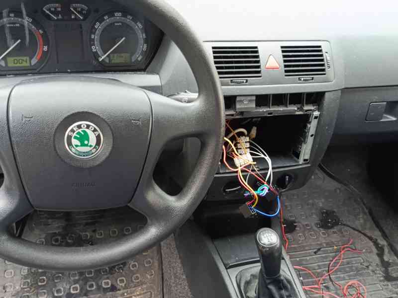 Prodám ND Škoda Fabia 1.4 55kW BKY - foto 8