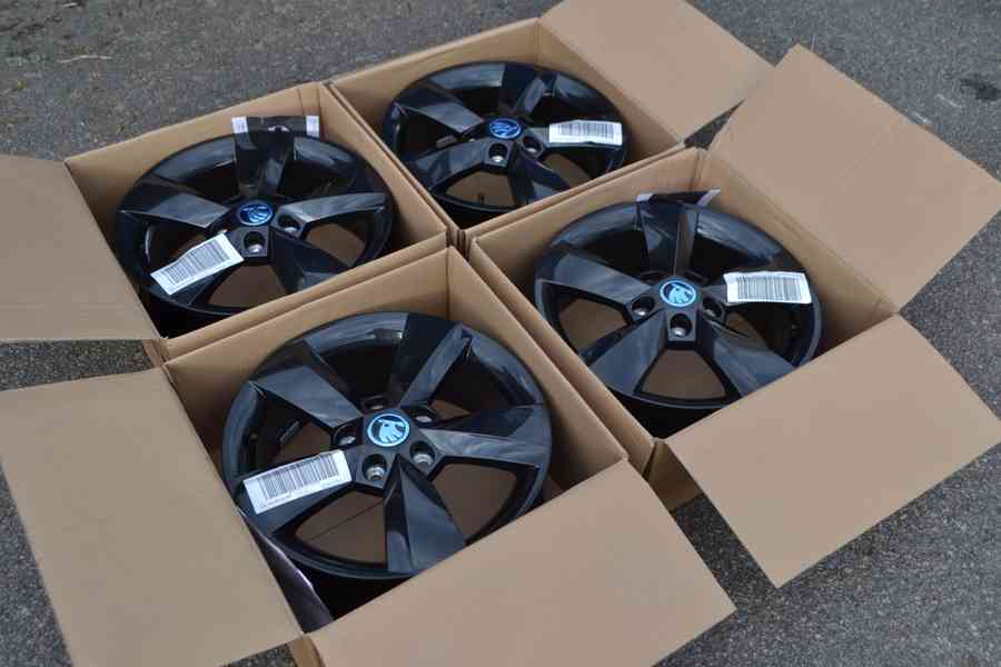 Škoda Karoq,Seat Ateca- NOVÉ 16 orig. alu disky- 6x16, 5x112 - foto 2