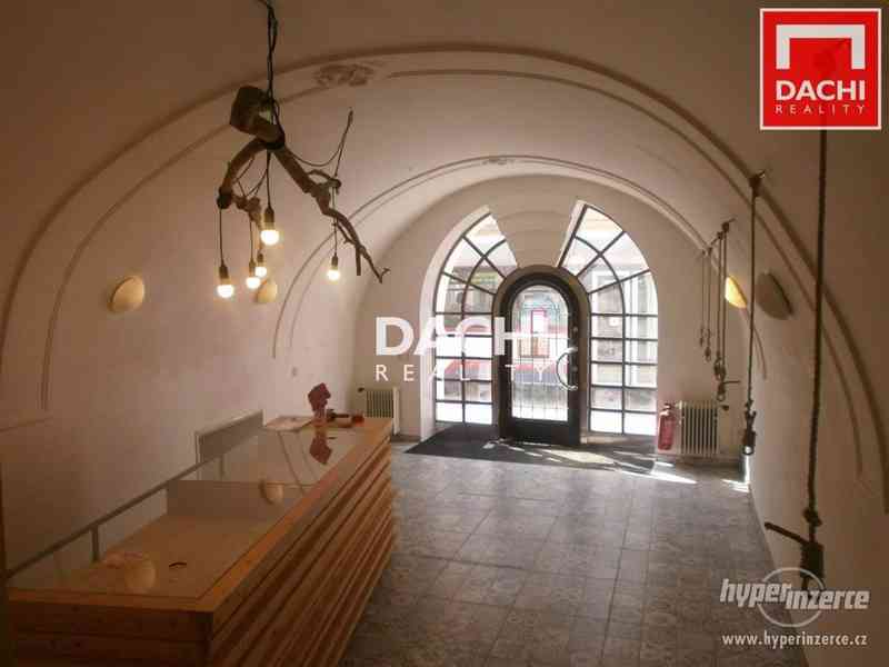 Pronájem nebytového prostoru 120m2, Olomouc ulice 8.května - foto 1
