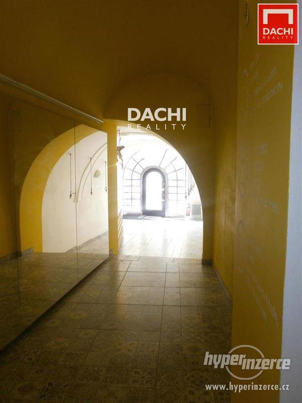 Pronájem nebytového prostoru 120m2, Olomouc ulice 8.května - foto 3