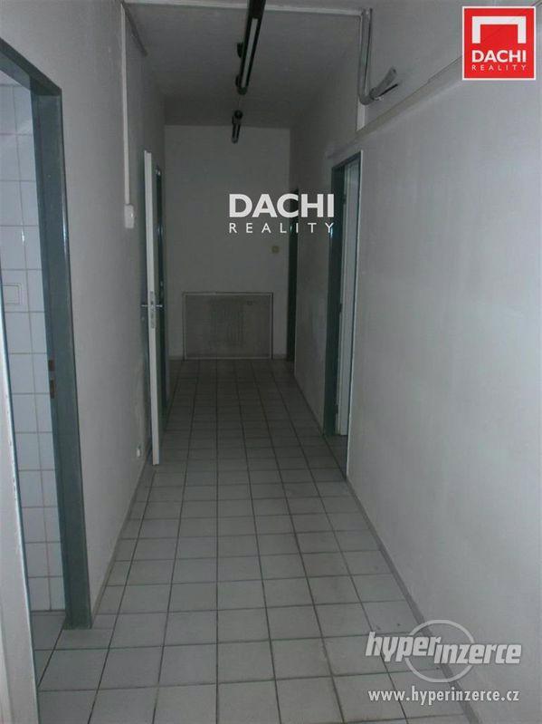 Pronájem nebytového prostoru 120m2, Olomouc ulice 8.května - foto 7