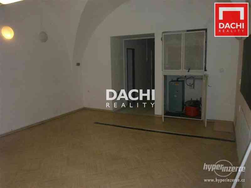 Pronájem nebytového prostoru 120m2, Olomouc ulice 8.května - foto 8