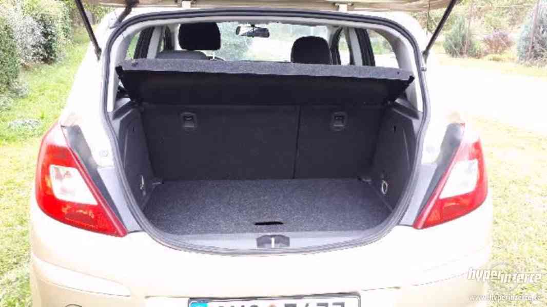 Prodám OPEL Corsa 1.2 16V VAN (AC) - foto 6