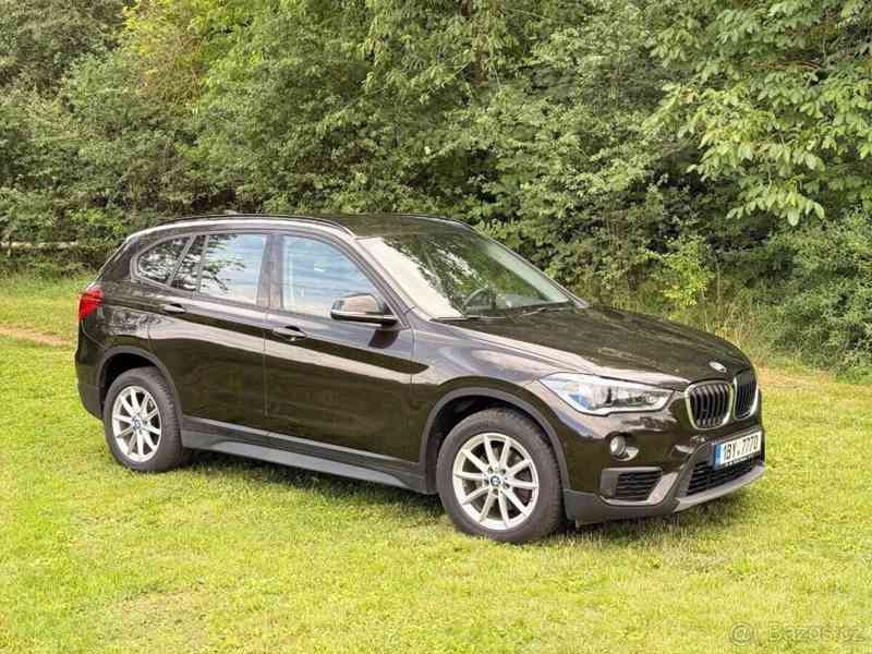 BMW X1 1,5   sDrive18i 103 kW - foto 6