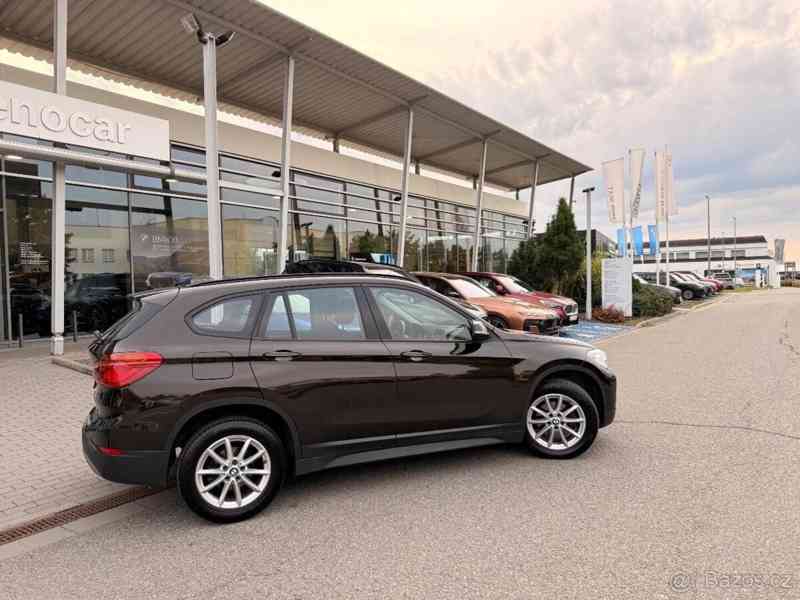 BMW X1 1,5   sDrive18i 103 kW - foto 5
