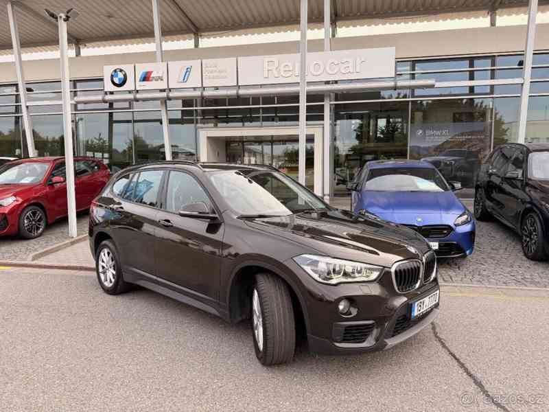 BMW X1 1,5   sDrive18i 103 kW - foto 4