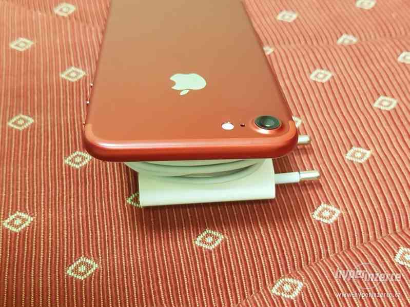 Na prodej Apple iPhone 128GB Red, super stav - foto 8