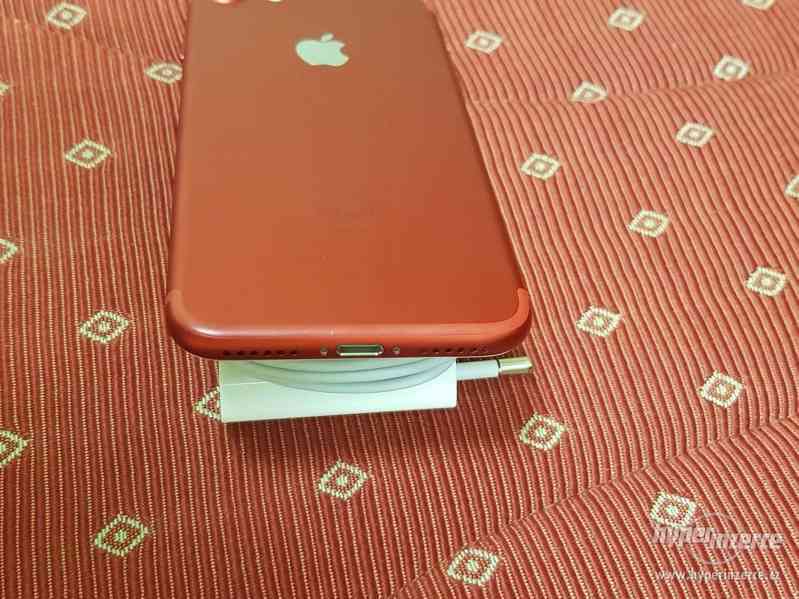 Na prodej Apple iPhone 128GB Red, super stav - foto 9