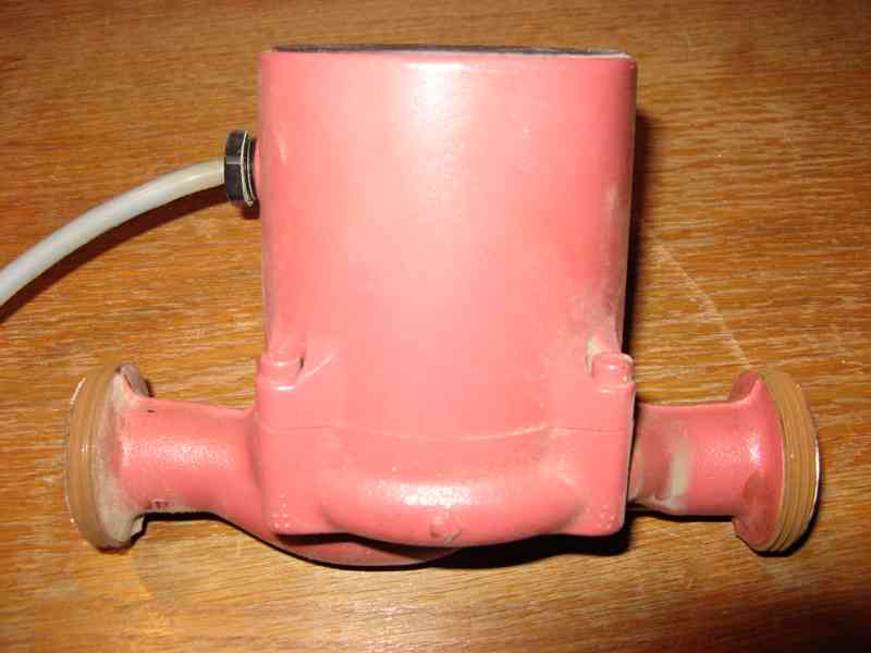 Oběhové čerpadlo Grundfos - foto 2