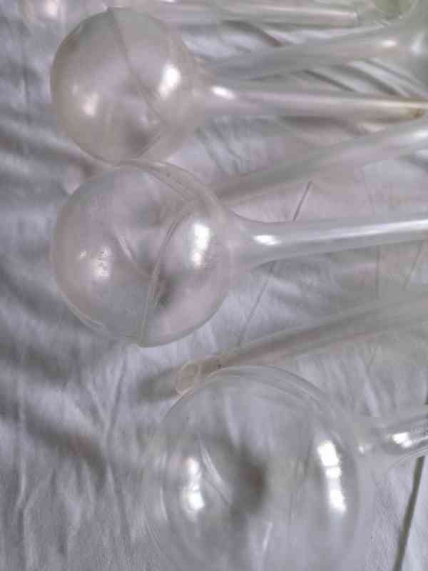 zavlažovací baňky - foto 3