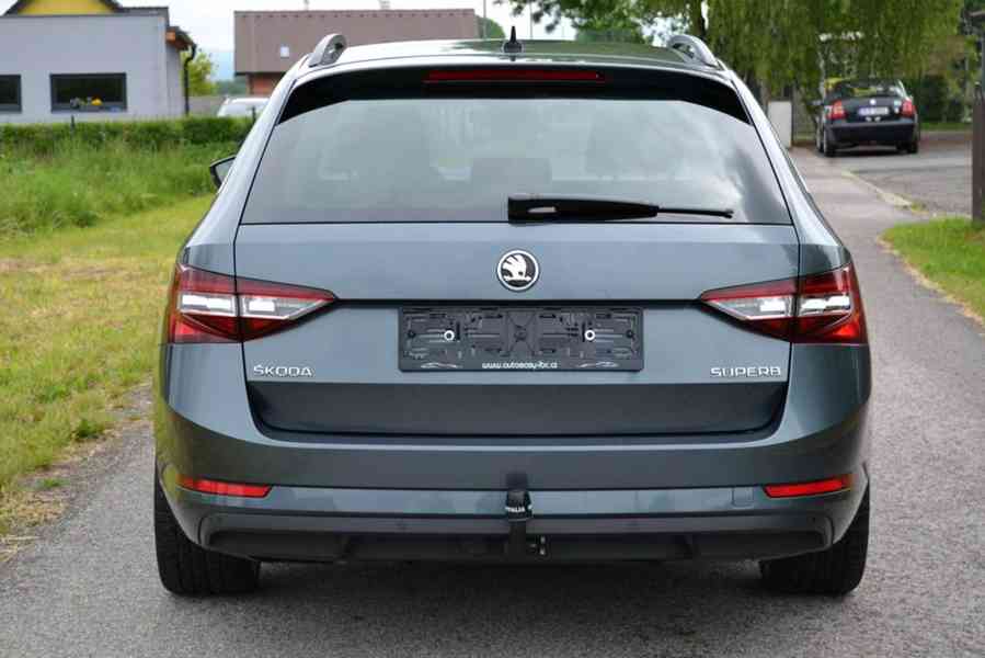 Škoda Superb 2.0 TDI 110kW Ambition Navi DSG - foto 3