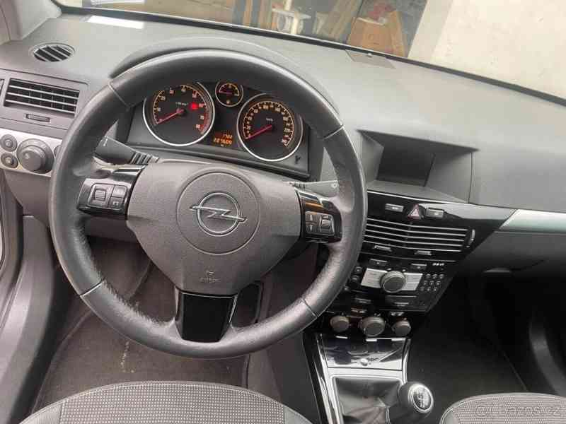 Opel Astra 1,6   16V Caravan – Cosmo - foto 10