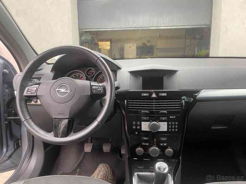 Opel Astra 1,6   16V Caravan – Cosmo - foto 11