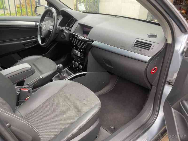 Opel Astra 1,6   16V Caravan – Cosmo - foto 8