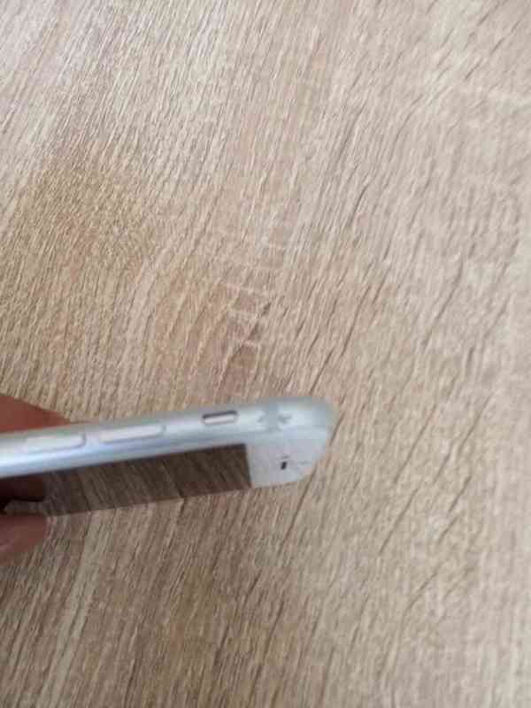 iPhone 7 Silver 32GM - foto 4