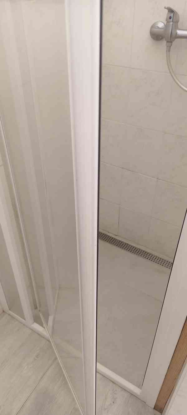 Za 6500 Kč pronajmu hezkou novou garsoniéru v centru. - foto 4
