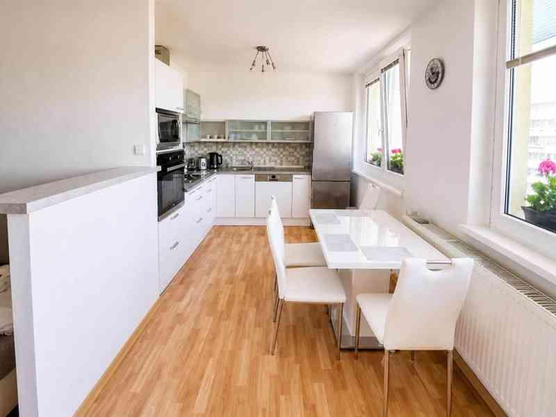 Prodej bytu 4+1 87 m² Doubravická, Teplice - Trnovany - foto 3