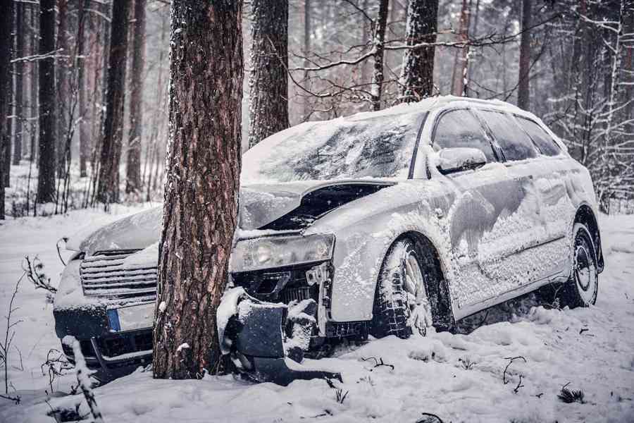 Kompletní srovnání povinného ručení a havarijního pojištění 