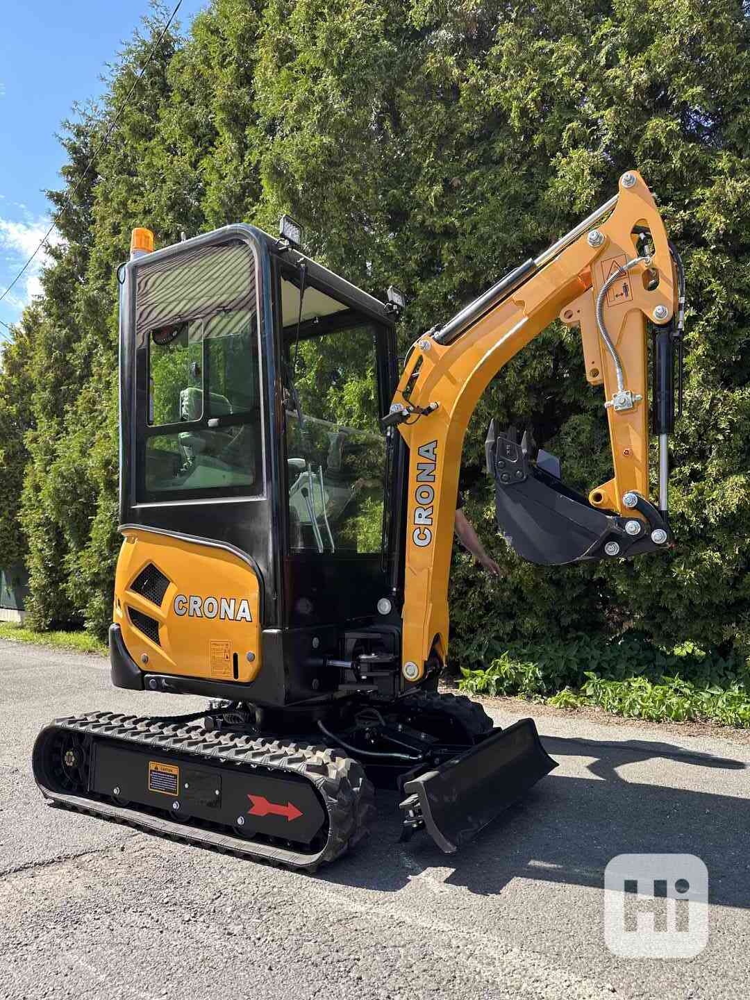Bagr s kabinou, Minibagr CR18, 1800 kg, KUBOTA, RP - foto 1