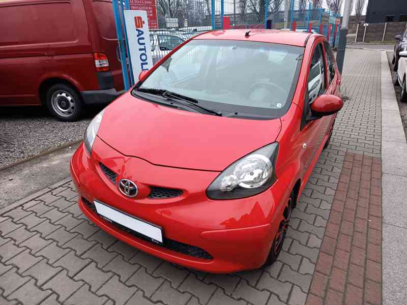 Toyota Aygo 1,0i Comfort ČR  - foto 3