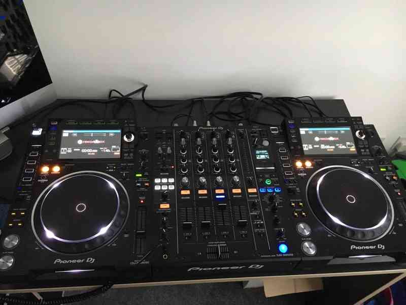 Pioneer DJ CDj-2000nxs2  DJM-900nxs2