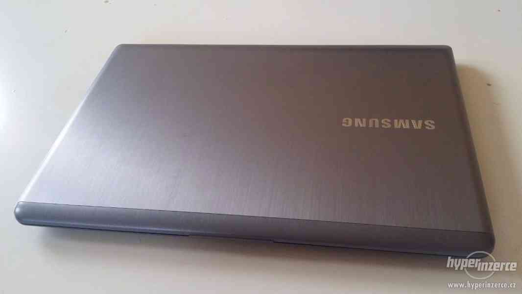Dotykový Ultrabook 13.3" SuperBright - Samsung 540U - foto 2