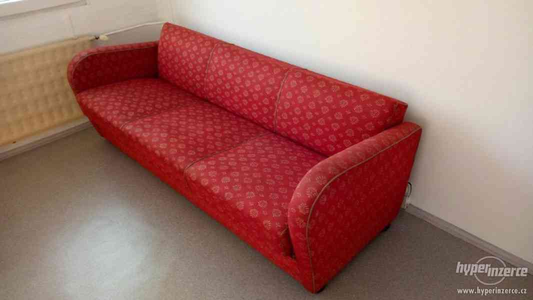 Pohovka a křesla J. Halabala - foto 2