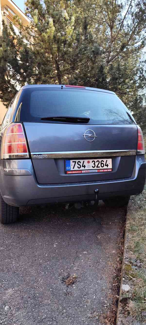 Opel Zafira B  - foto 6