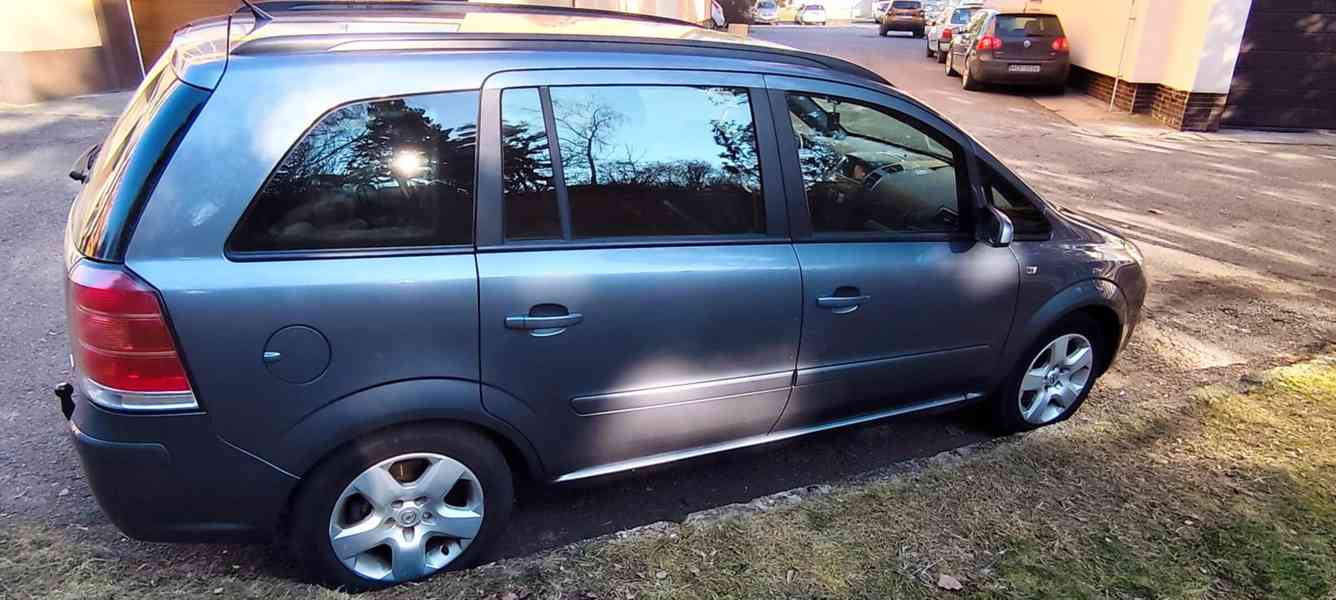 Opel Zafira B  - foto 7