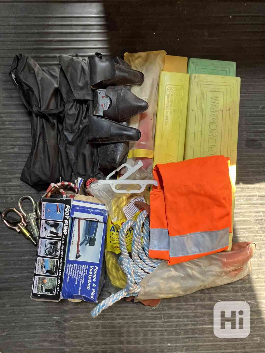 Povinná výbava - výbava vozidla 19ks/250Kč - foto 1