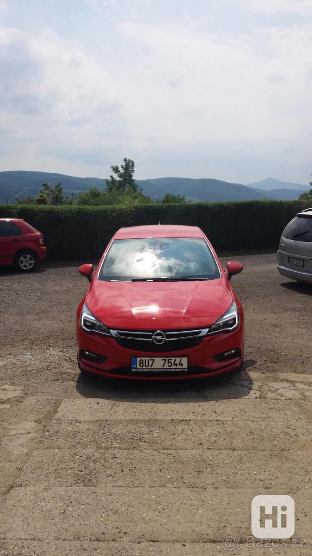 Opel Astra K   - foto 1