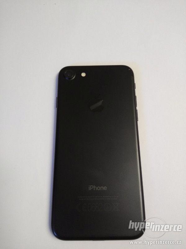 Apple iPhone 7 32GB černý - foto 5