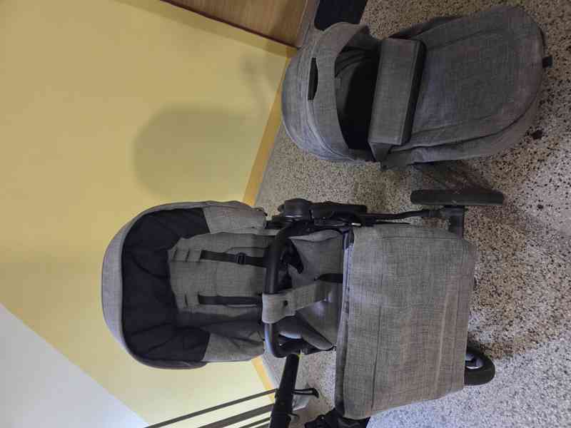 Kombinovany kocarek Roan Bloom 2023 - foto 6