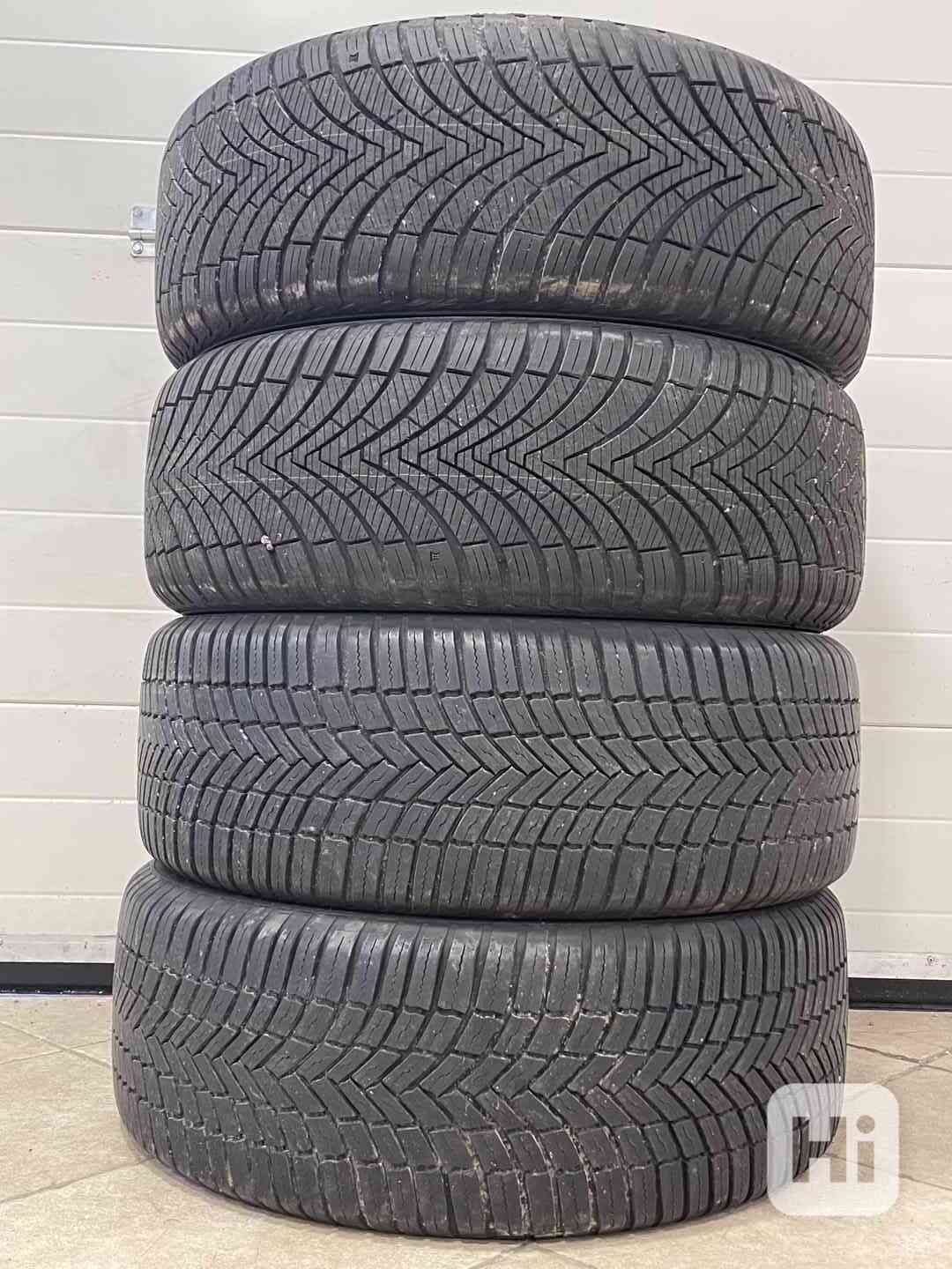 235/50 R19 103W 4Ks celoroční pneumatiky - foto 1