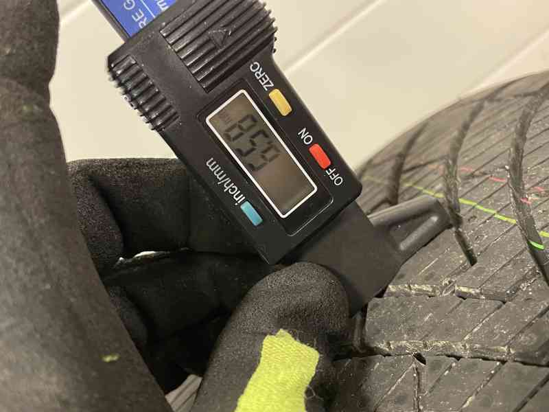 235/50 R19 103W 4Ks celoroční pneumatiky - foto 7