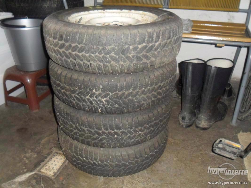 Zimní pneu 165/70 R13 79T - foto 1