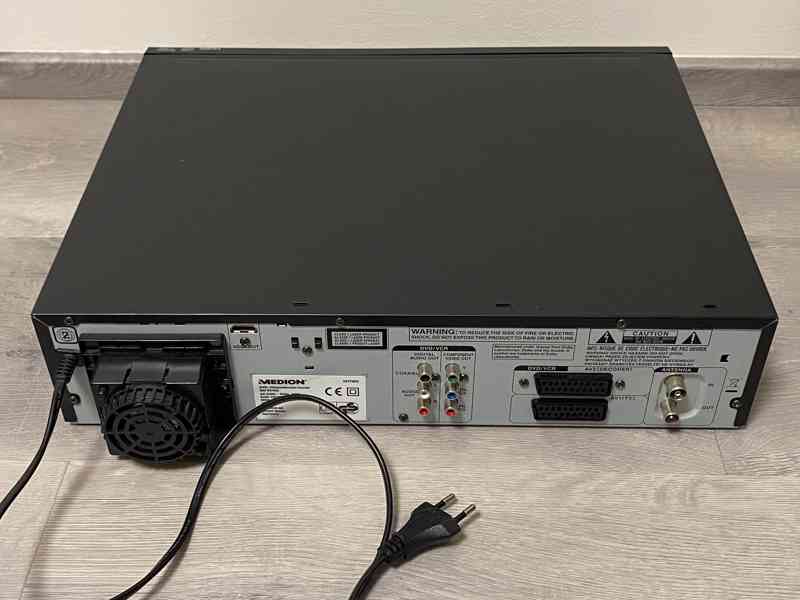 Combo rekordér s HDMI, digitalizuje VHS na DVD v TOP stavu - foto 7