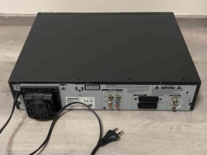 Combo rekordér s HDMI, digitalizuje VHS na DVD v TOP stavu - foto 7