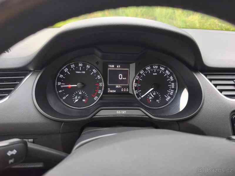 Škoda Octavia 2,0   TDi 110kW - Webasto - foto 14