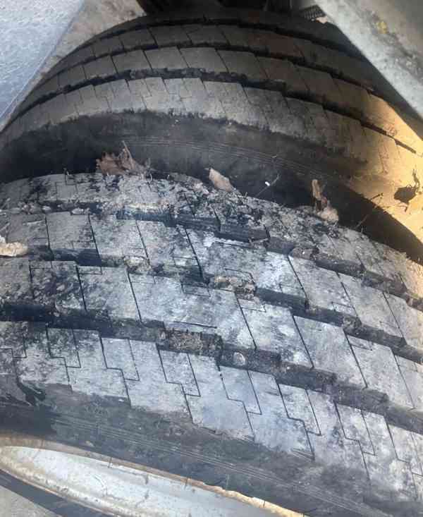 KAMA NF202 235/75 R17,5 +DISKY 10-děr.najeto cca 100km