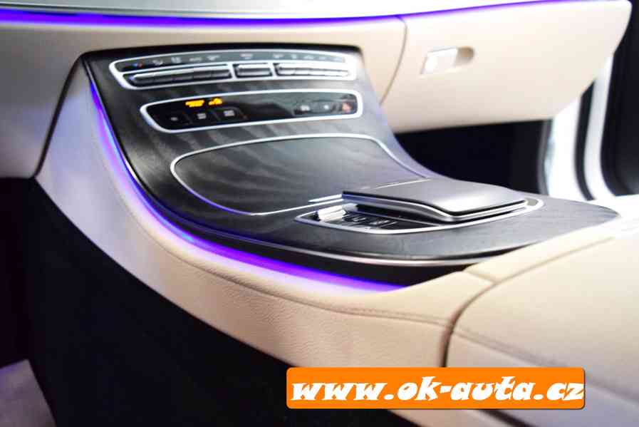 Mercedes-Benz Třídy E 300 de 4 MATIC EQ 225 kW 2021-DPH  - foto 16