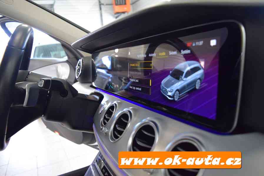 Mercedes-Benz Třídy E 300 de 4 MATIC EQ 225 kW 2021-DPH  - foto 17