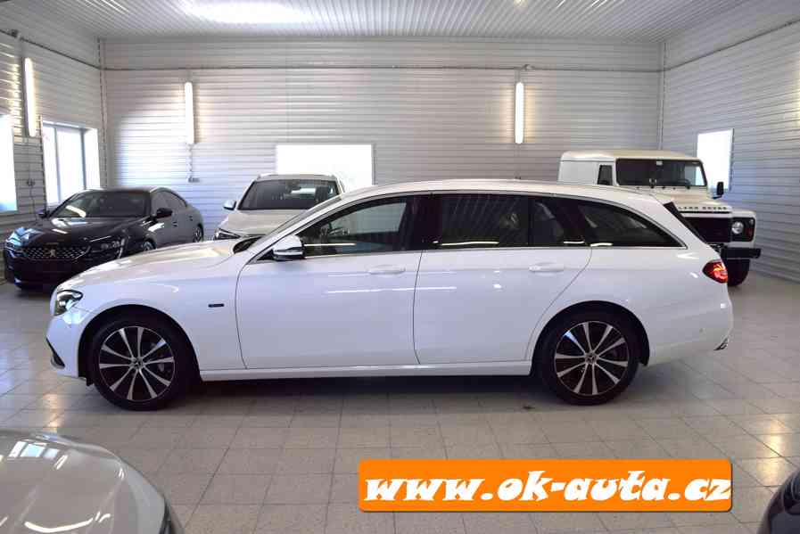 Mercedes-Benz Třídy E 300 de 4 MATIC EQ 225 kW 2021-DPH  - foto 2