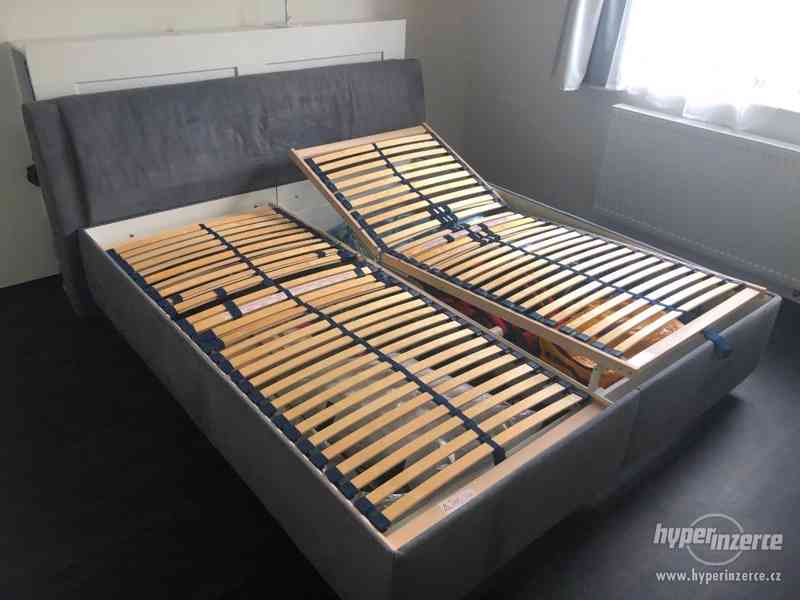 Čalouněná postel 200x180 s polohovatelným roštem - foto 1
